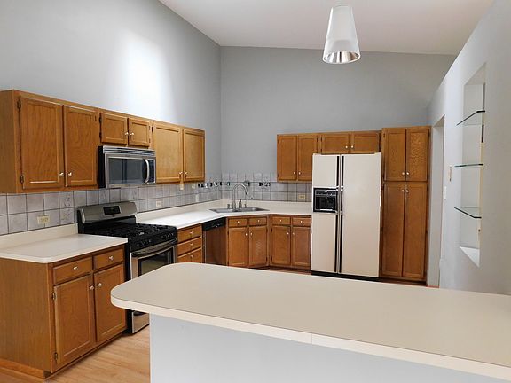 5th image of 19845 S Edinburgh Ln