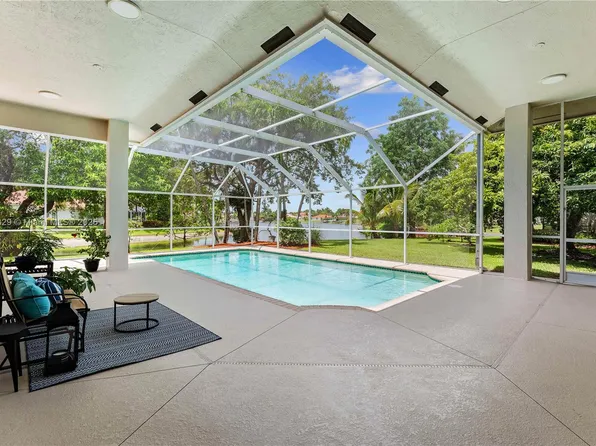 12180 NW 10th St, Coral Springs, FL 33071