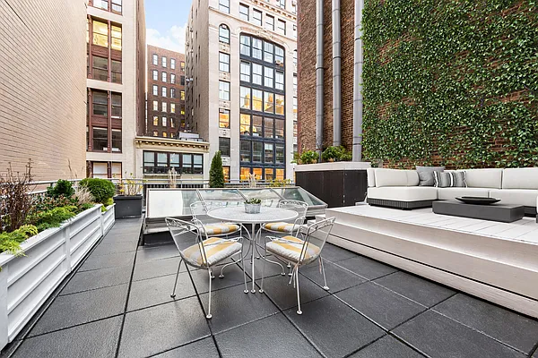 Sold by SERHANT. | media 3