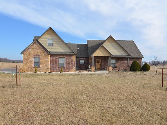 Brick & Stone Ranch Home