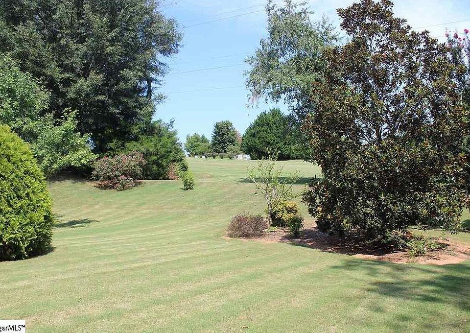 2nd image of 607 S Sweetwater Hills Dr