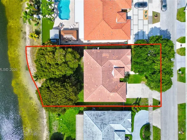 16252 SW 42nd Ter, Miami, FL 33185