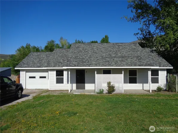 5 Orchard Loop N, Tonasket, WA 98855