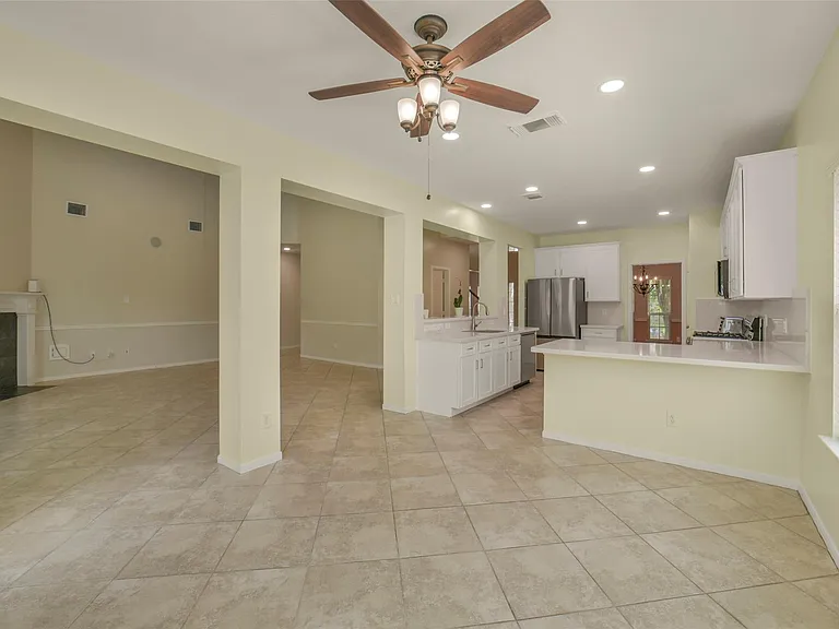 2414 Falcon Knoll Ln — Photo 22