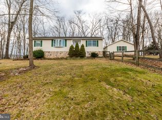275 Winstead Rd, Berkeley Springs, WV 25411