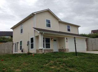 3019 NE Quincy St, Topeka, KS 66617