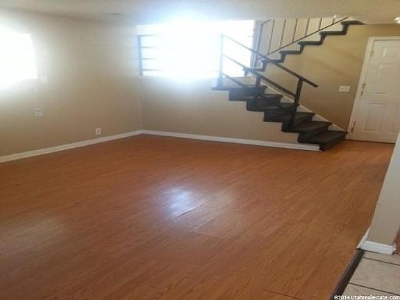 4th image of 546 W Tiffany Town Dr