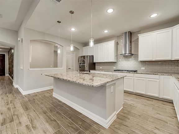 3rd image of 2621 Strand Ln