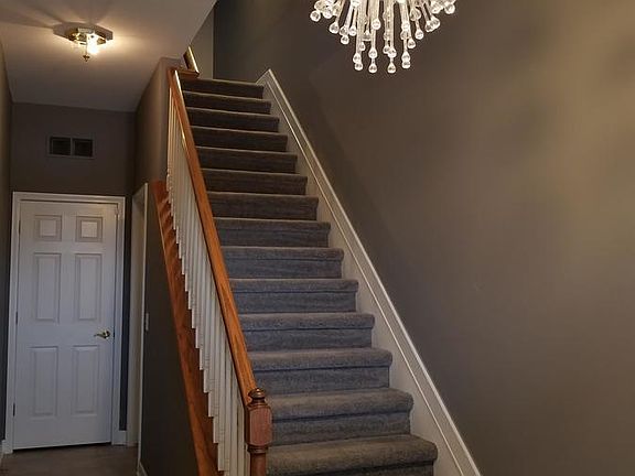 2nd image of 7 River Bluff Dr
