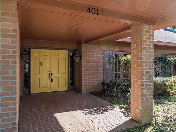 4th image of 401 Wildwood Dr