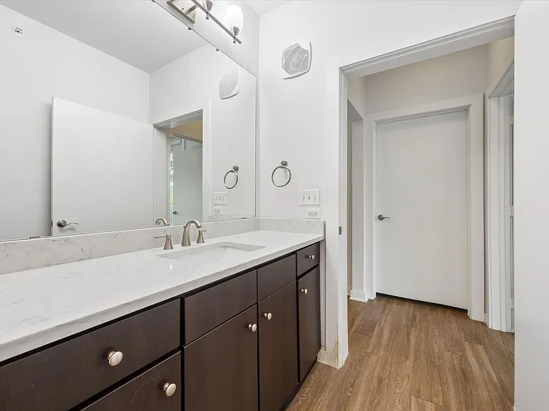 1900 Barton Springs Rd #4041 — Photo 23