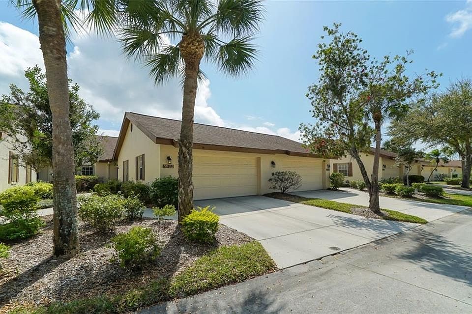 1st image of 5922 Doral Dr #5922