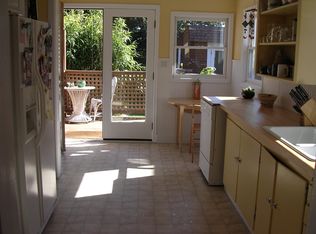 839 NW 65th St, Seattle, WA 98117