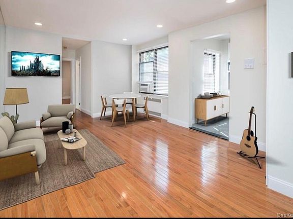 5th image of 7 Bond St APT 3B