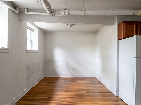 5th image of 1945-1955 W Montrose Ave #4354-4356