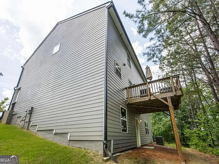 1253 Richmond Ct SE — Photo 38