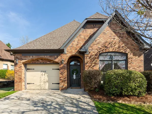 2048 Tudor Ln, Moody, AL 35004