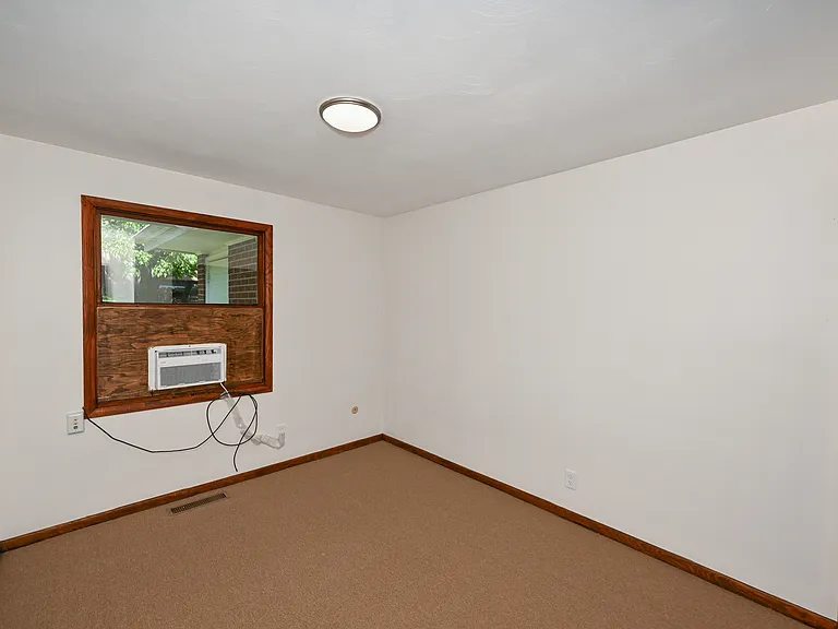 3287 Delray Ave NW — Photo 16