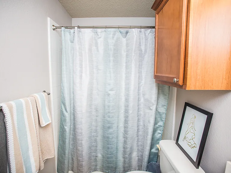 2108 Main St #4 — Photo 20
