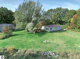 5599 Farnsworth Rd, Brethren, MI 49619