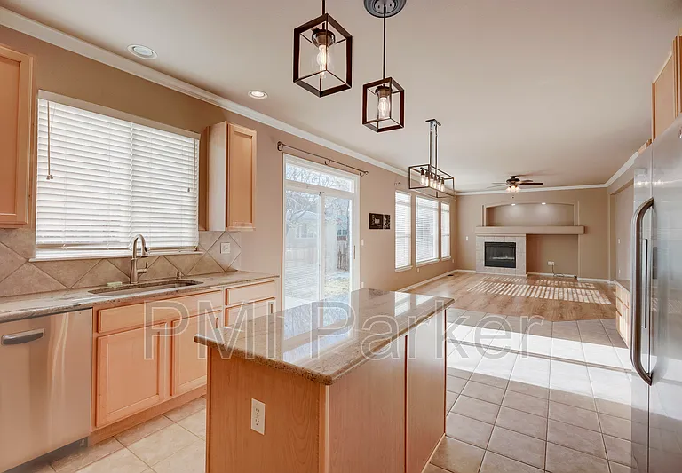 19016 E Bellisario Creek Pl — Photo 13