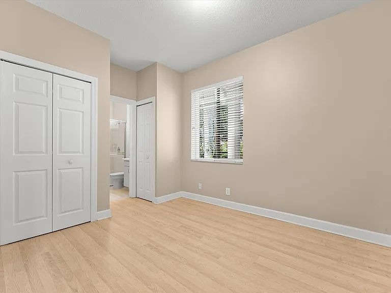 2579 Mayfair Ln — Photo 29