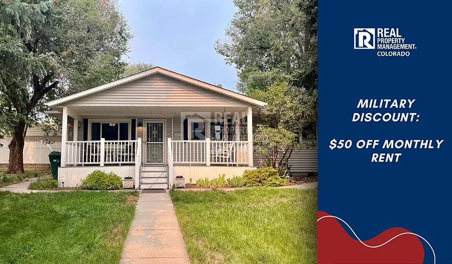 Charming Westside Home with Spacious Yard & Prime Central Location — Photo 1