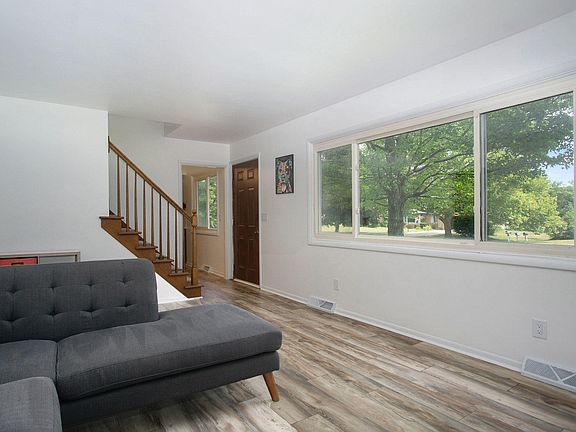 4th image of 4650 62nd St