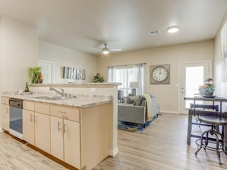 The Flats at Ridgeview — Photo 34