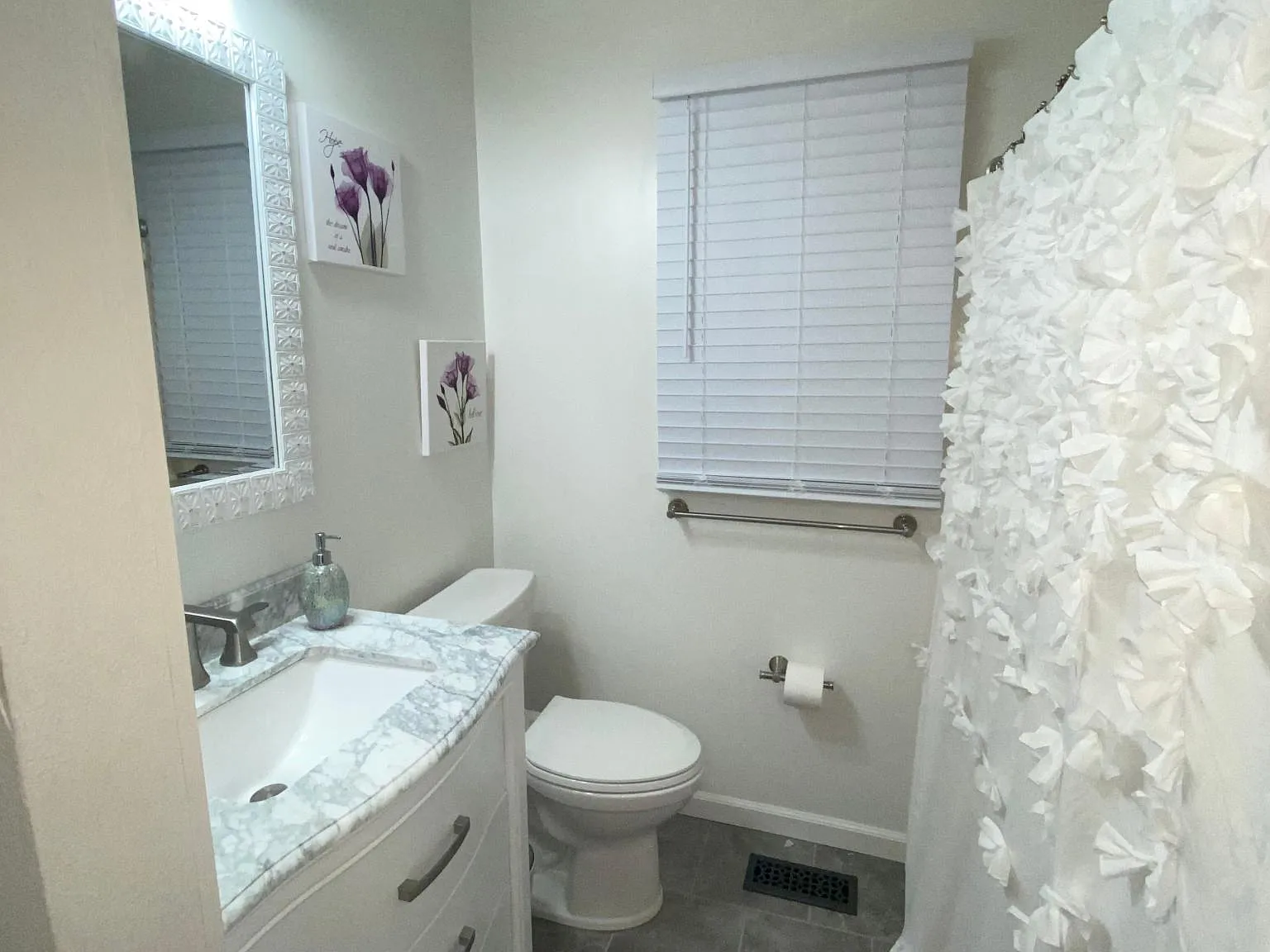 2 bed, 2.5 bath, 1300 sqft, $1,800 — Photo 4