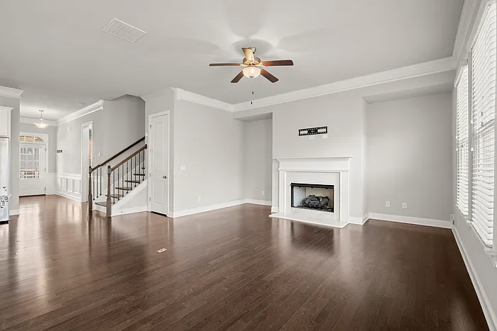 427 Suwanee Park Ter — Photo 22