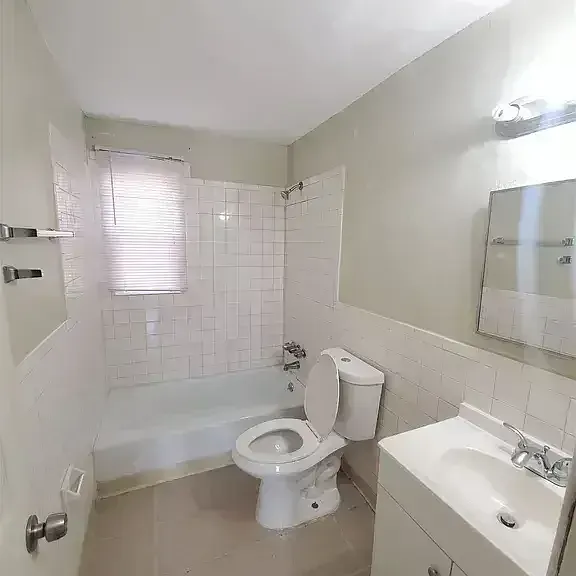 210 Burwell St #2 — Photo 11