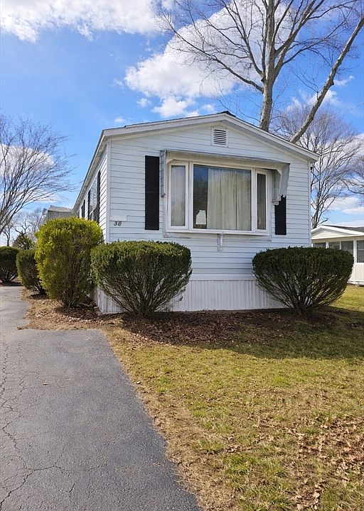 1st image of 38 Acorn Dr