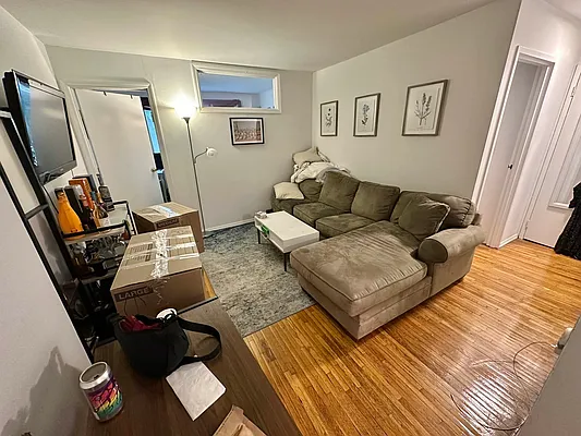 Rented by J PRESTON AND ASSOCIATES INC | media 7