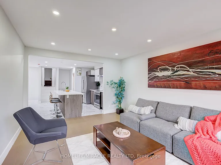 122 Ormond Dr — Photo 14