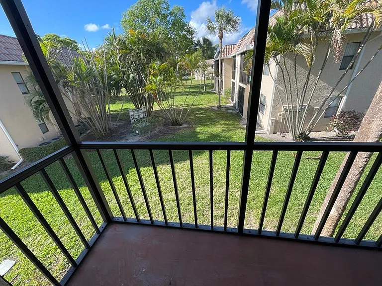 6844 Palmetto Cir S #201 — Photo 3