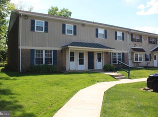 6 Belfast Dr, North Wales, PA 19454
