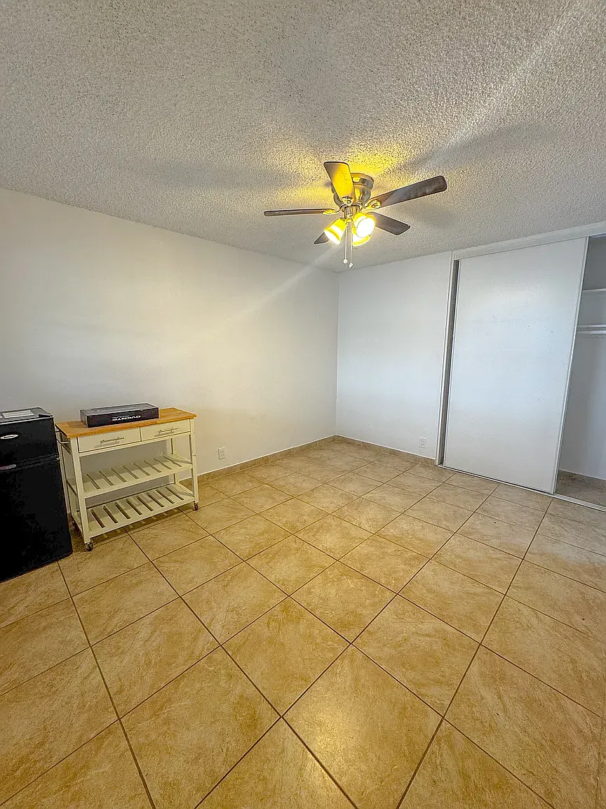 Building Photo - 158 S Avenue 53 #F
