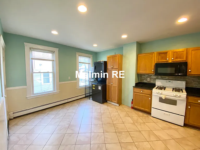 1562 Tremont St #3 — Photo 9