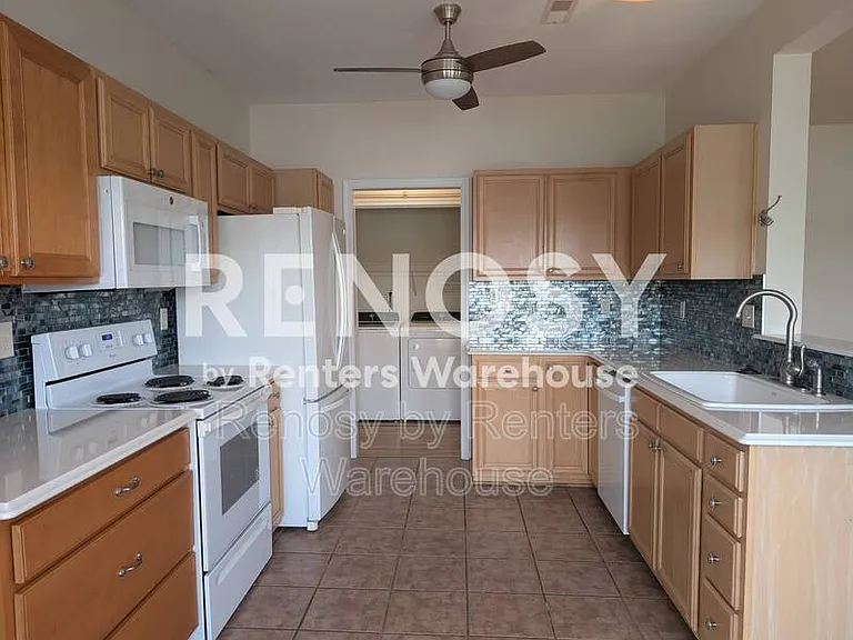 5520 Summer Cres — Photo 11