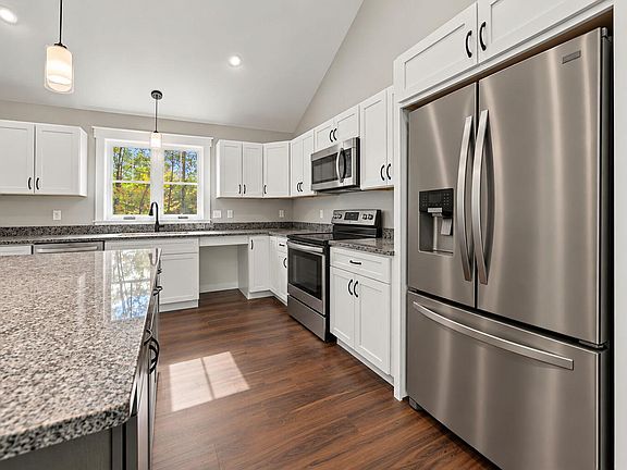 5th image of 901 Lovell Road