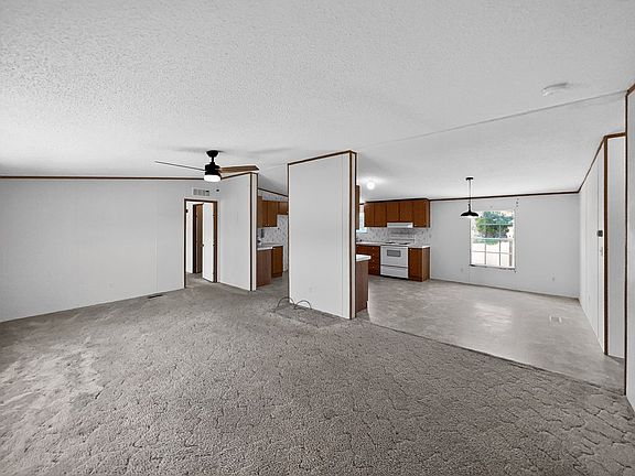 5th image of 22344 Bayside Rd