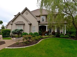 993 Quail Hollow Ln, Ballwin, MO 63021