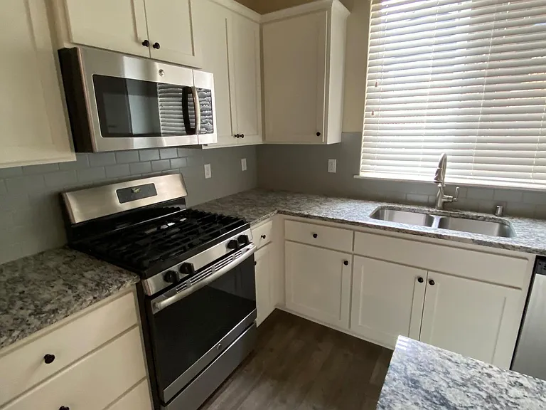 3715 NE Sitka Dr — Photo 7