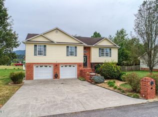 215 Fox Meadows Dr, Church Hill, TN 37642