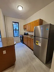 Rented by R New York