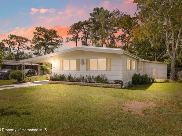 7469 Dearborn Ave, Brooksville, FL 34613