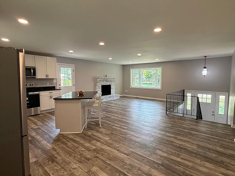 238 Betty Lewis Dr — Photo 6