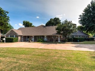 8014 NW 36th St, Bethany, OK 73008