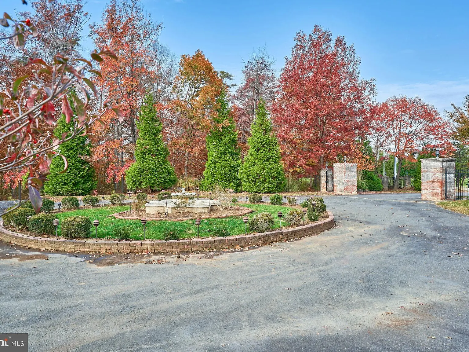 2 bed, 2000 sqft, $3,495 — Photo 4